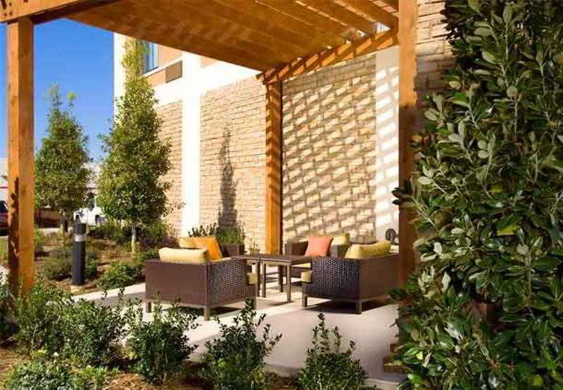 Courtyard By Marriott 3*